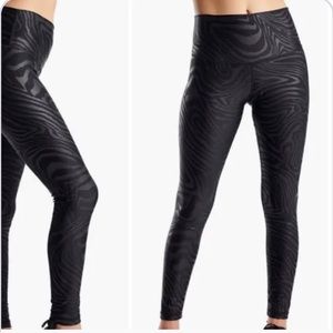 DYI Zebra Foil Leggings